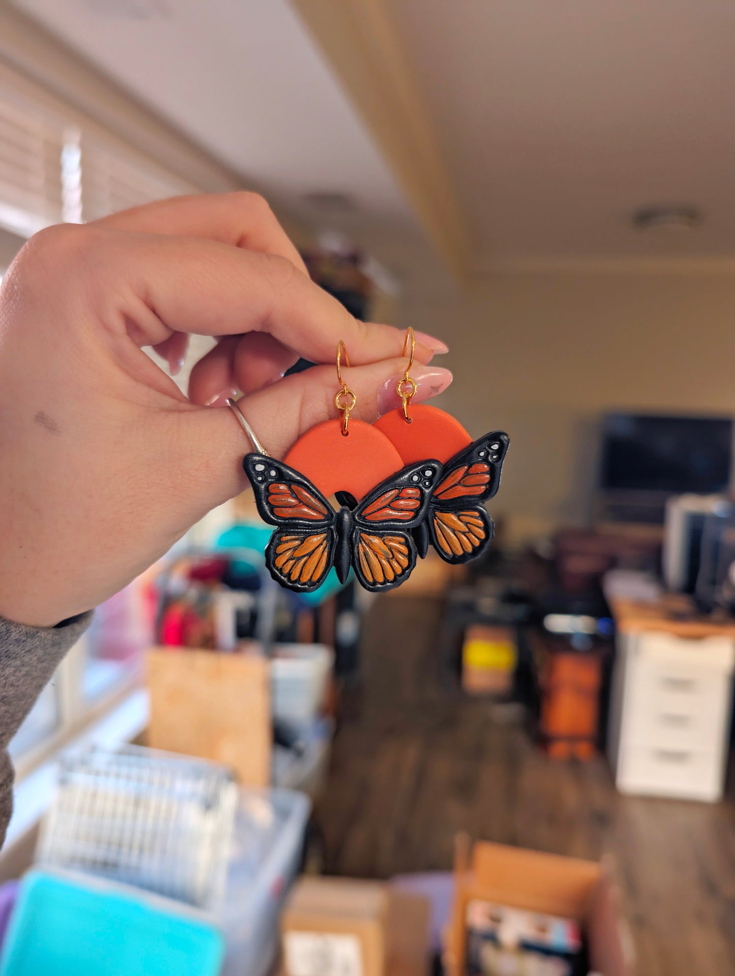 The Monarch - Dangles