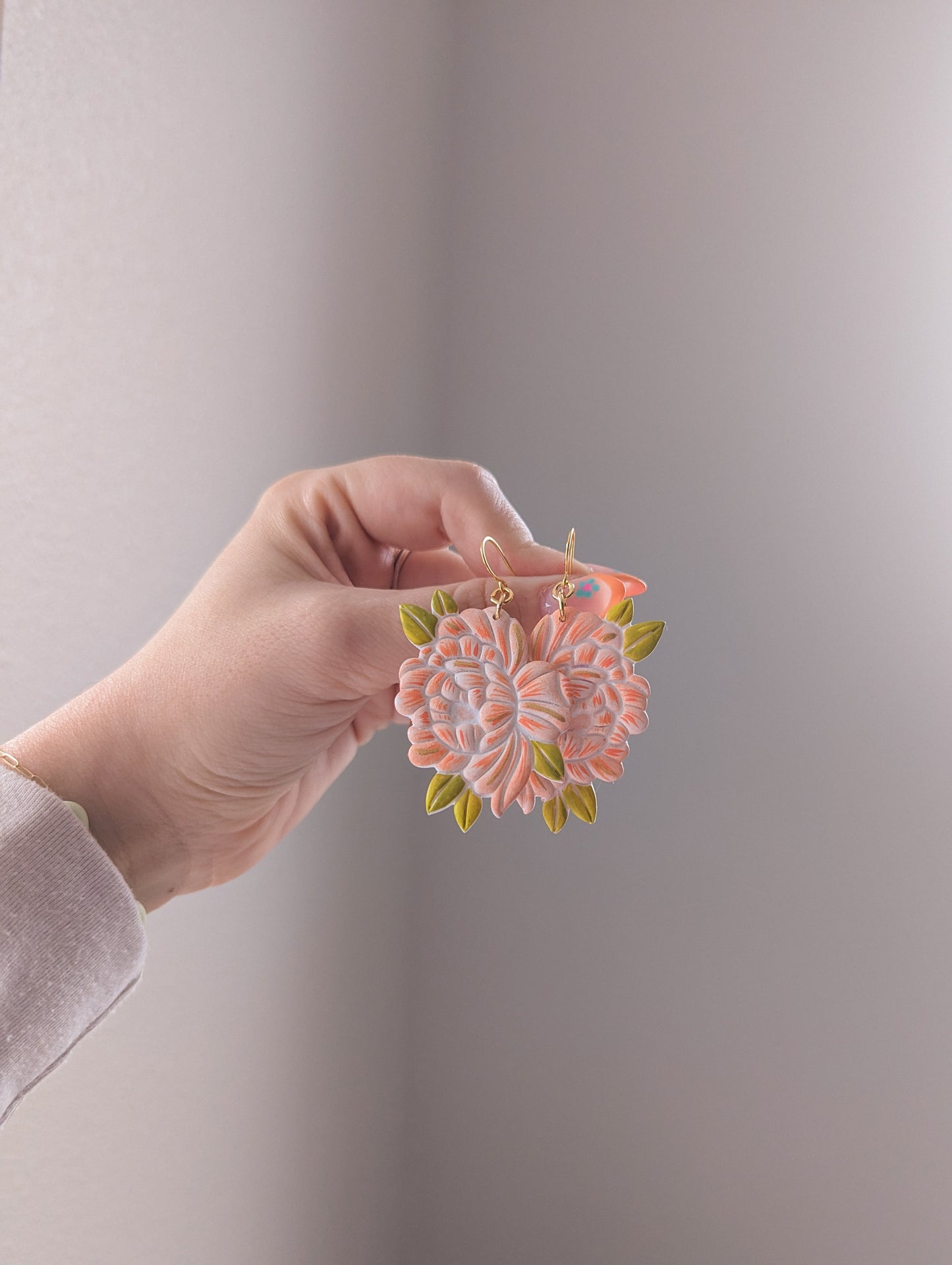 Peony - Soft Peach & Gold - Hand Painted