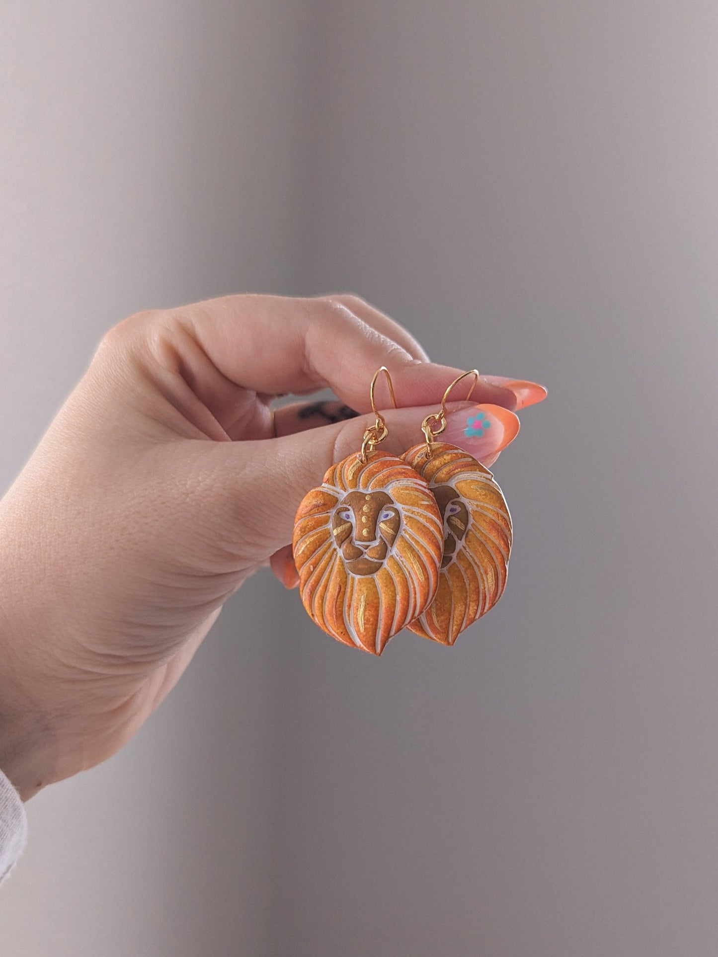 Leo - Hand Painted
