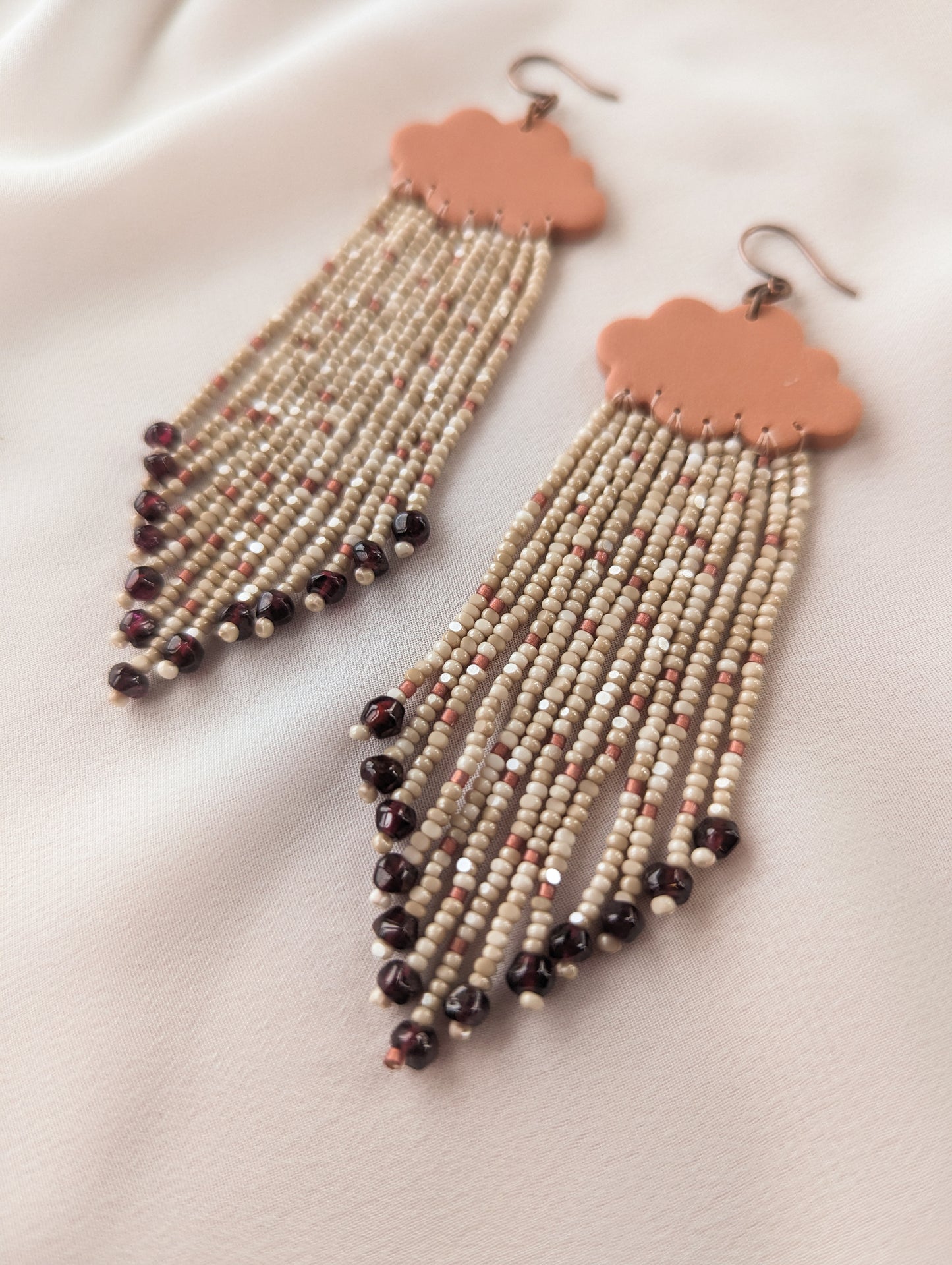Cloud Fringe - Glimmer - Garnet Tips - Aries