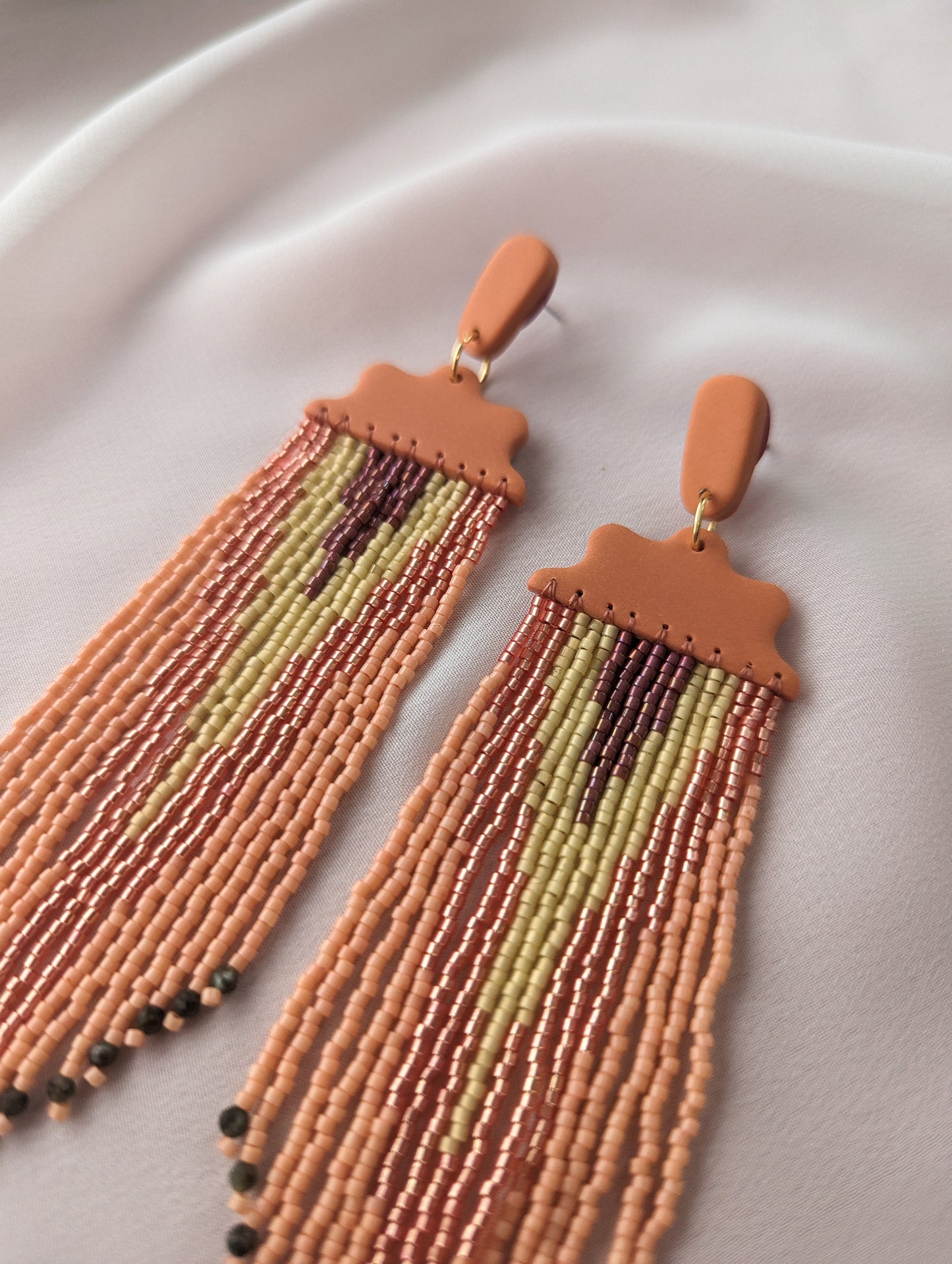 Scallop Shoulder Dusters - Serpentine Tips - Virgo