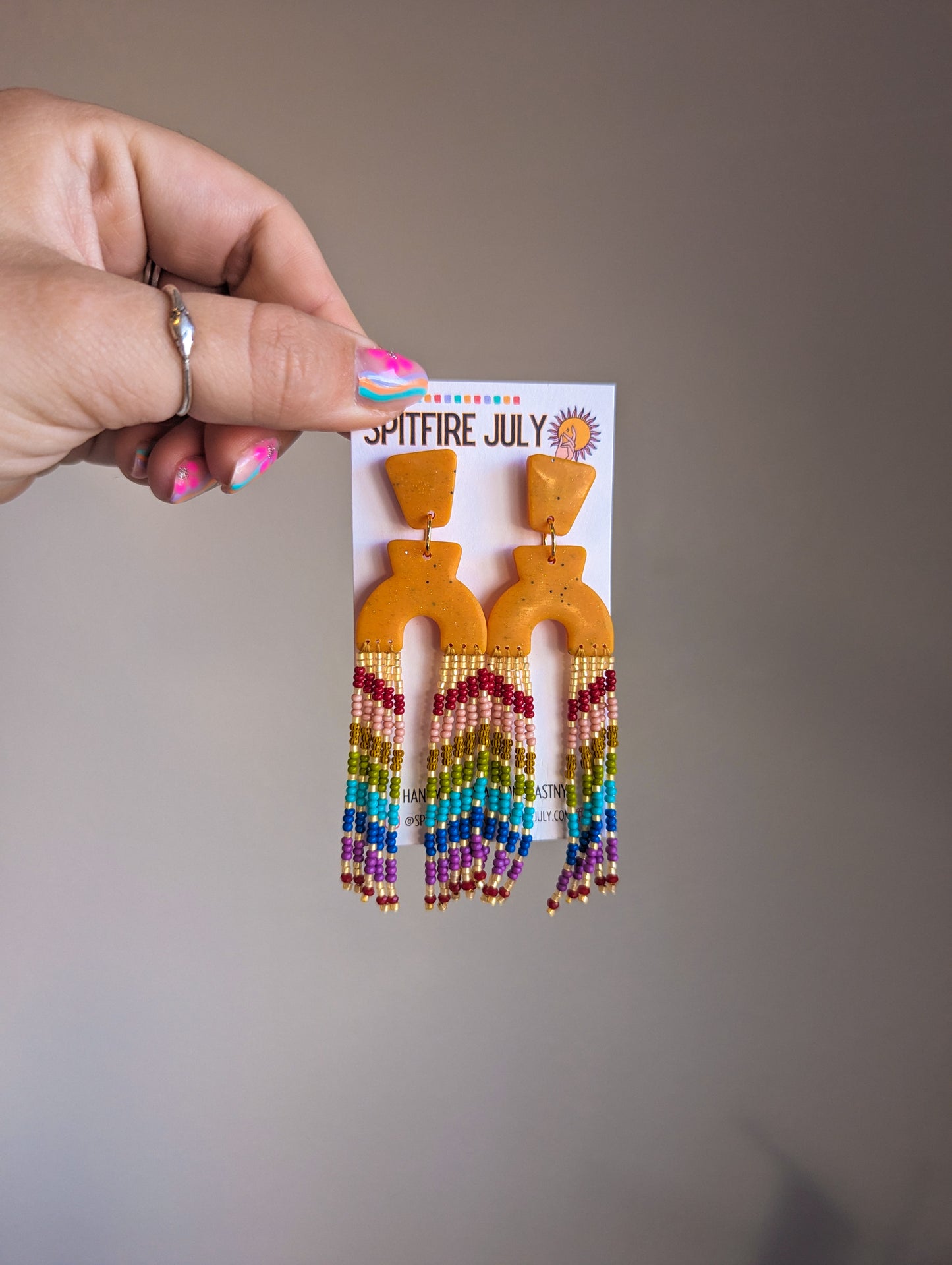 Tassel Arch - Moody Rainbow - Buffed