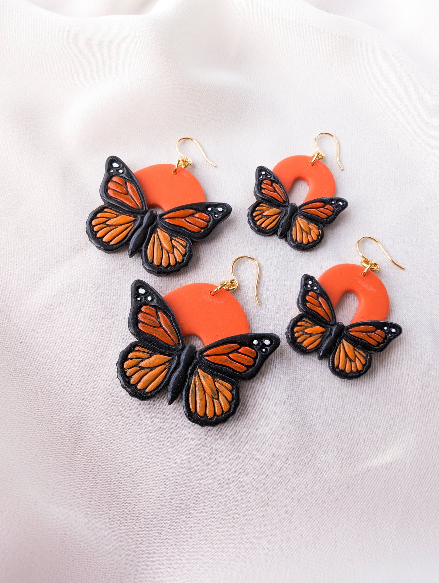 The Monarch - Dangles