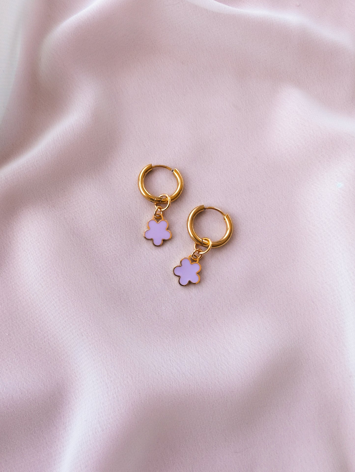 Charms - Teeny Lilac Bloom