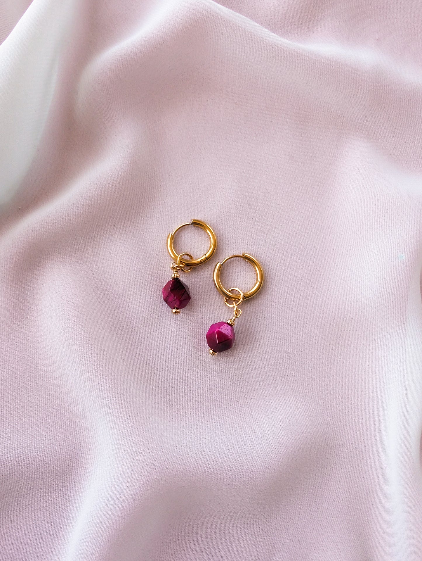 Charms - Hot Pink Cat Eye