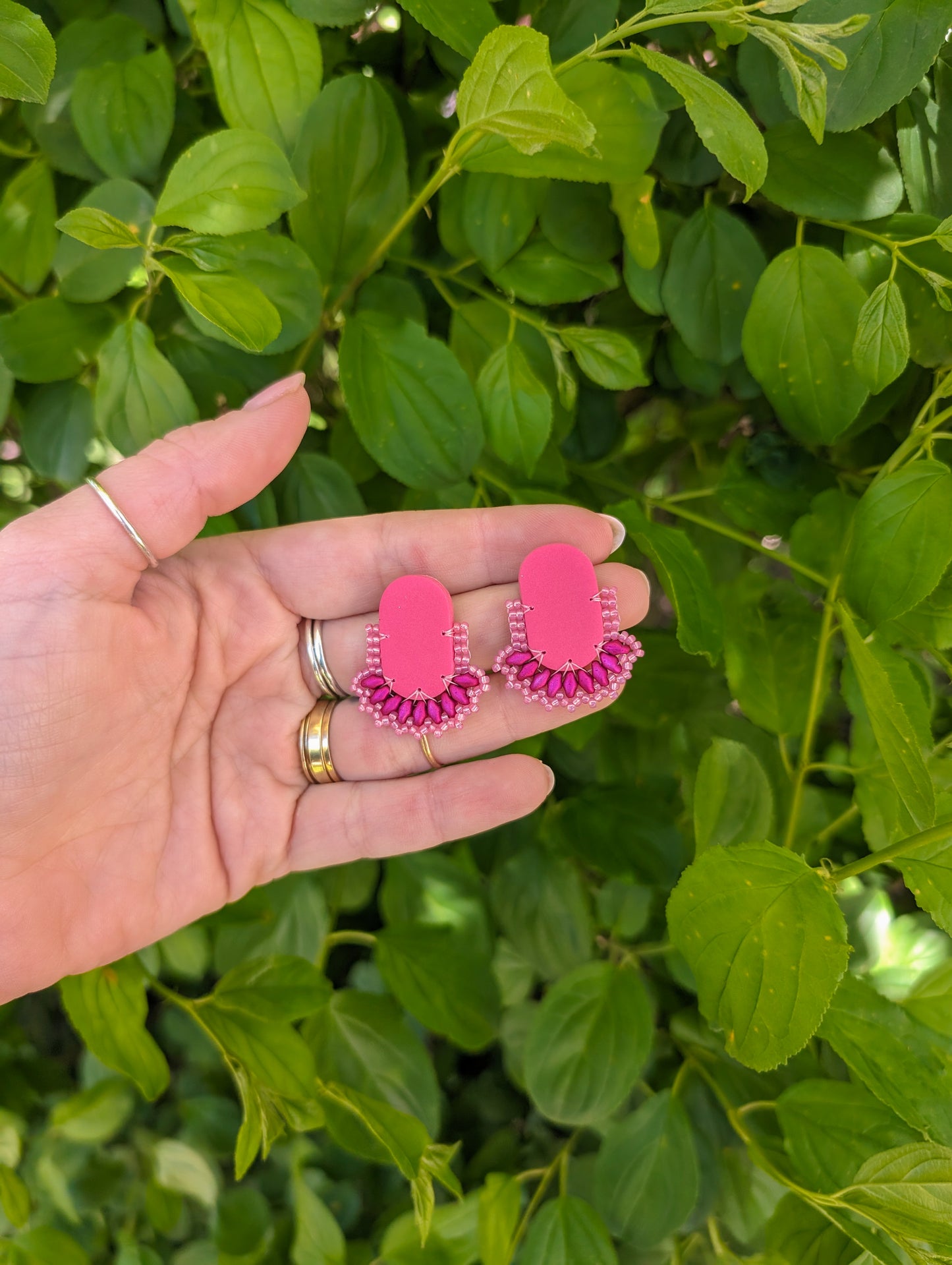 Oval Stud - Pretty Patties - Raspberry