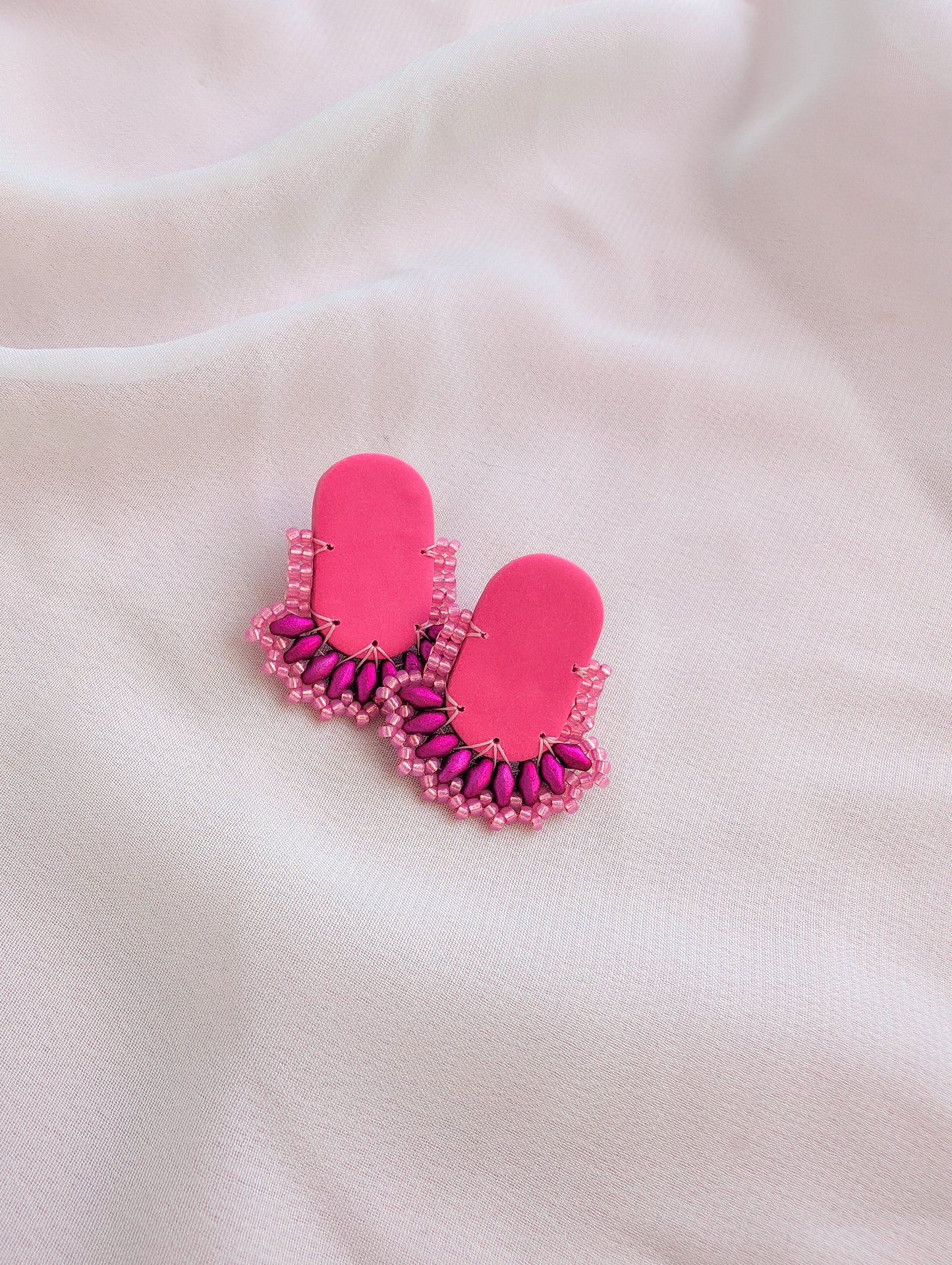 Oval Stud - Pretty Patties - Raspberry