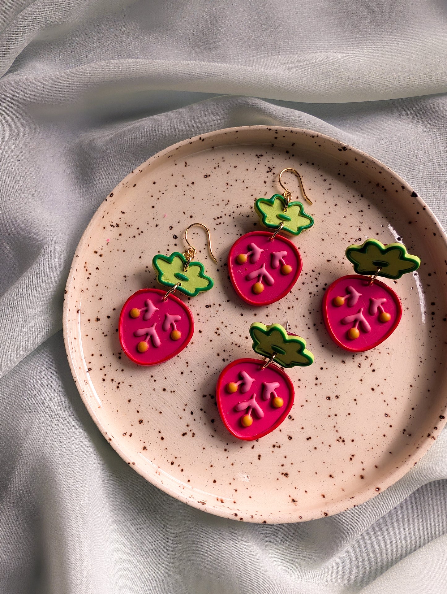 Strawberry - Folkish Clay