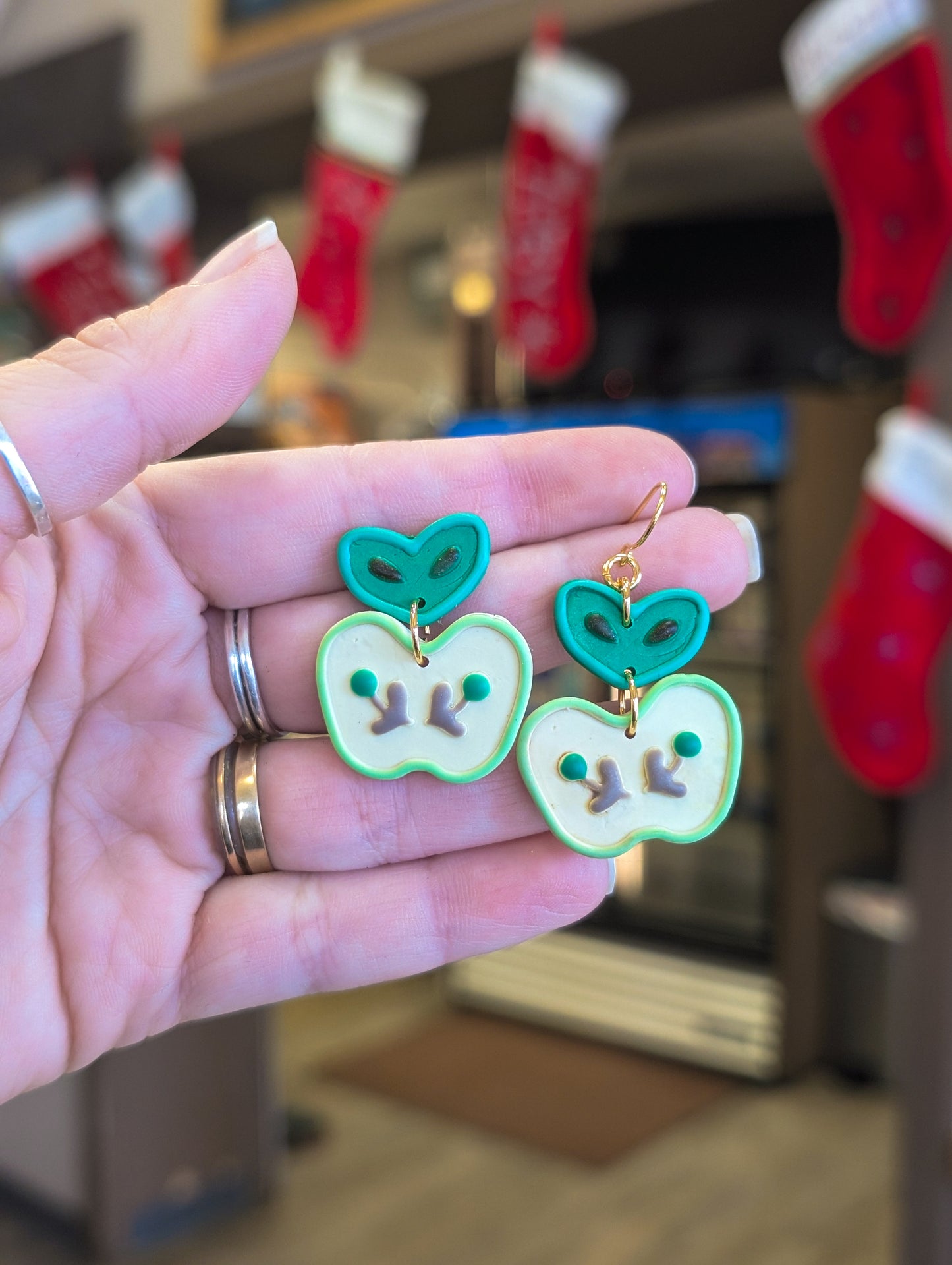 Apple - Folkish Clay