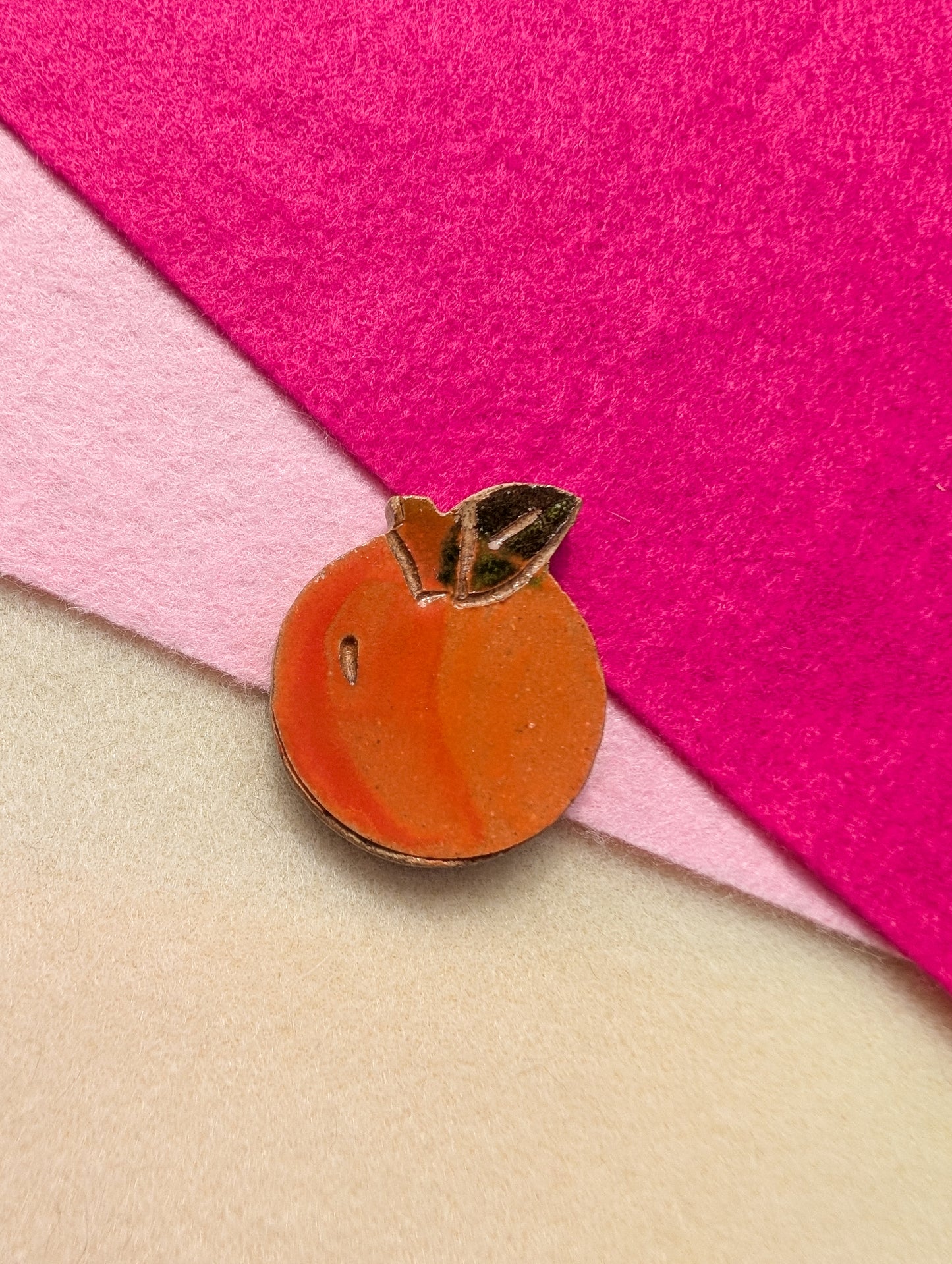 Magnet - Peach - Stoneware