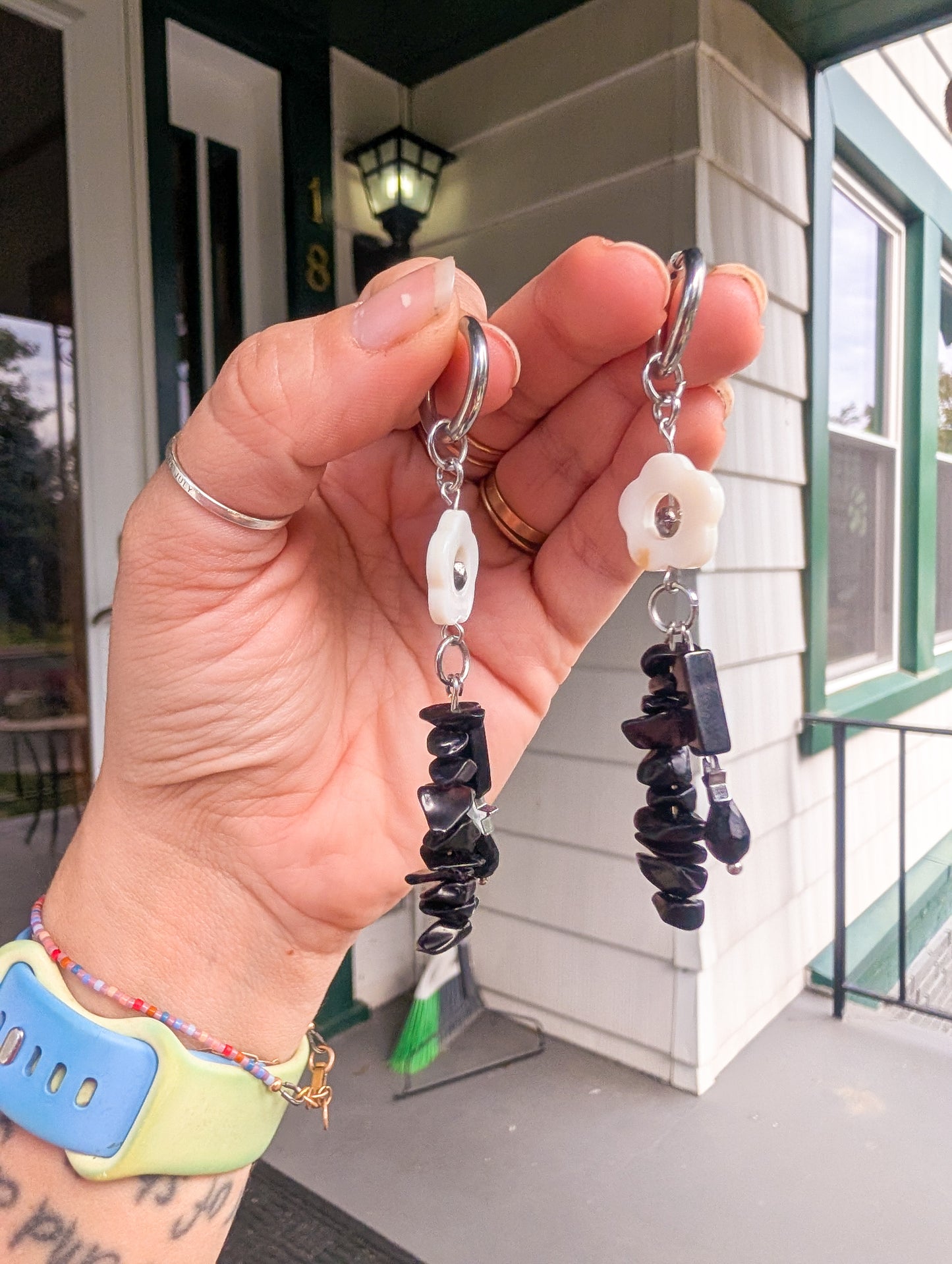 Glimmer - River Shell Daisy, Black Onyx, Faceted Tear Drop