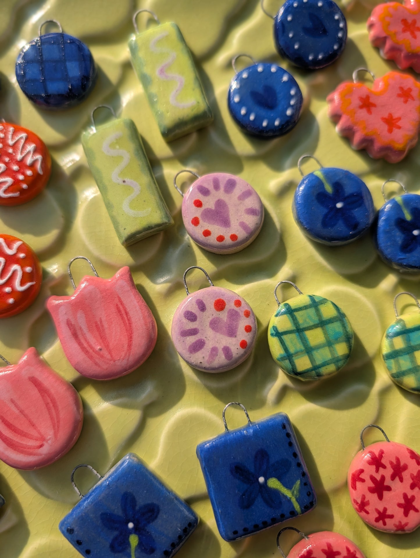 Charms - Stoneware - Lilac Lovers