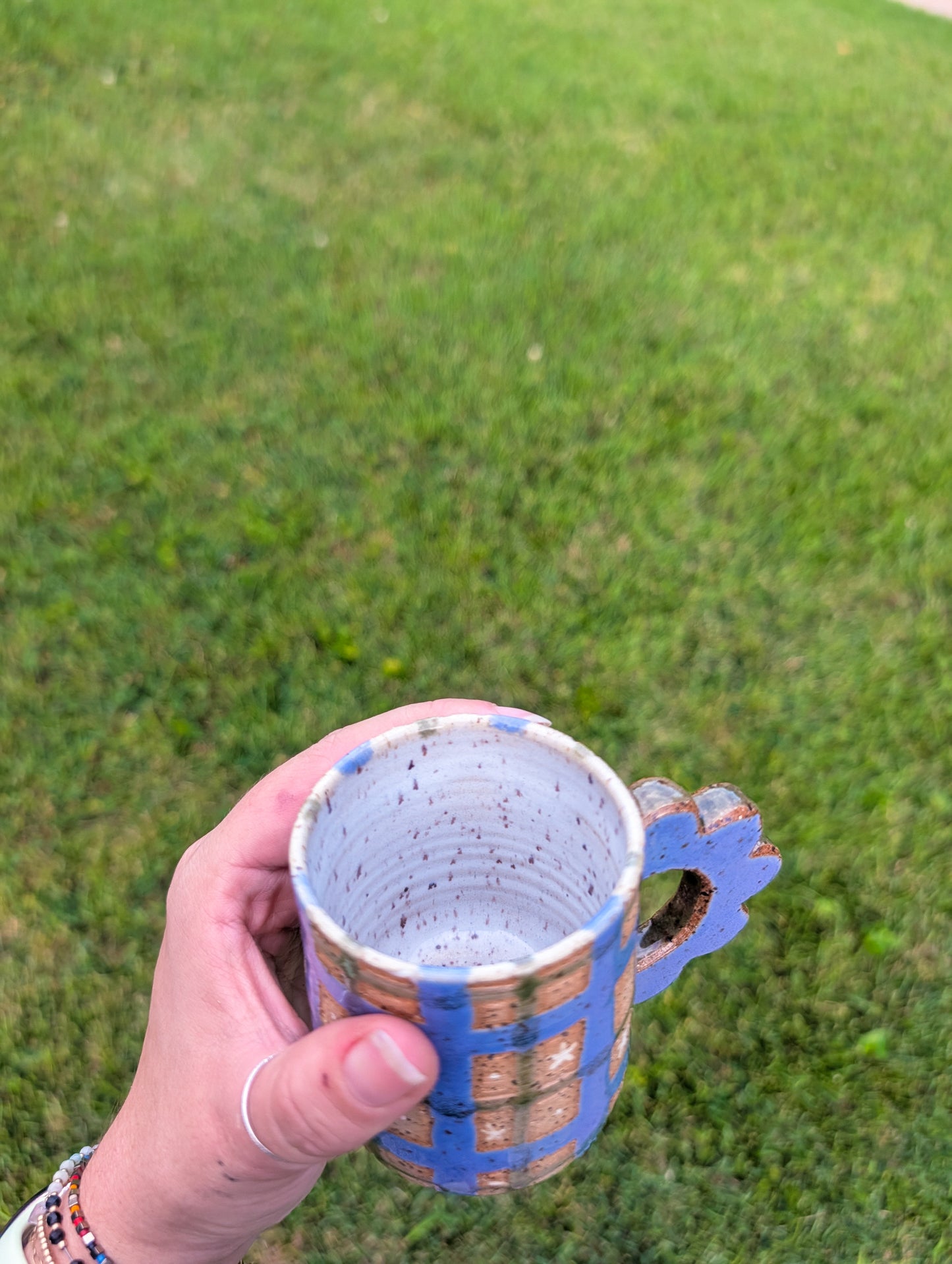 Pottery - Gingham Daisy Mug - 5.75 oz