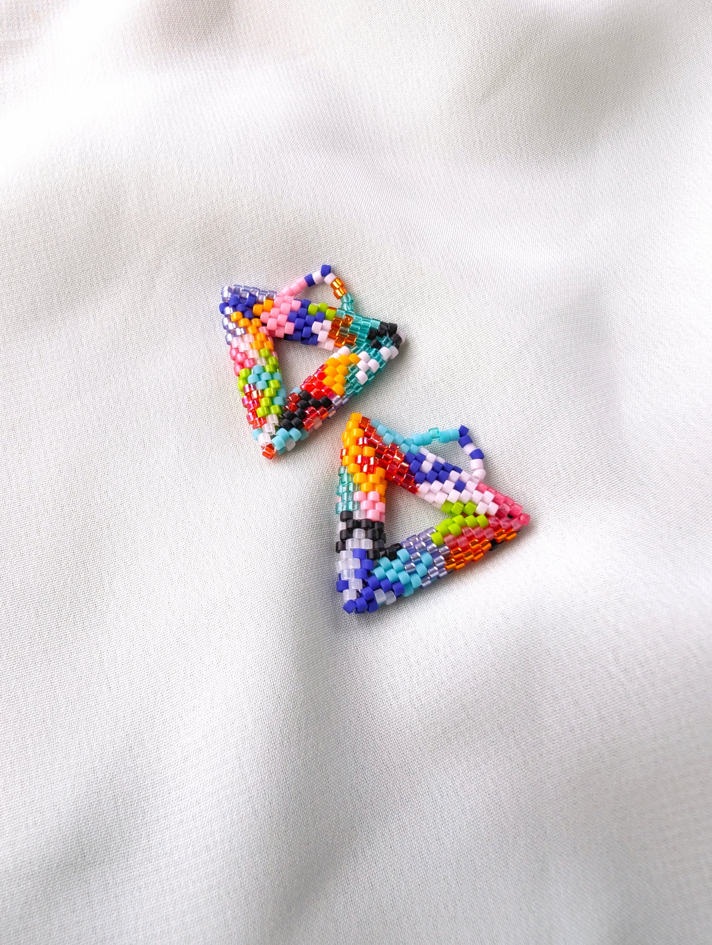 Charms - Beaded Puffy Triangles - Large - Swirls