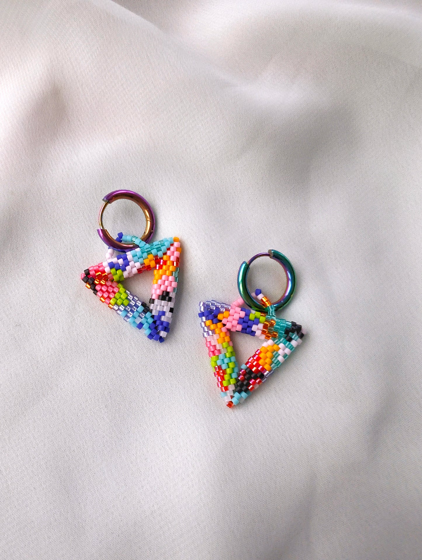Charms - Beaded Puffy Triangles - Large - Swirls