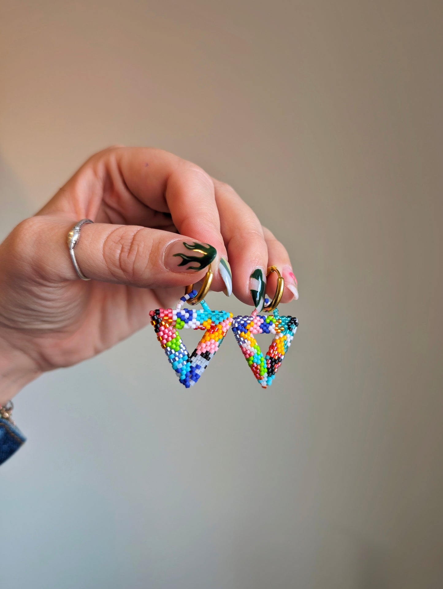 Charms - Beaded Puffy Triangles - Large - Swirls