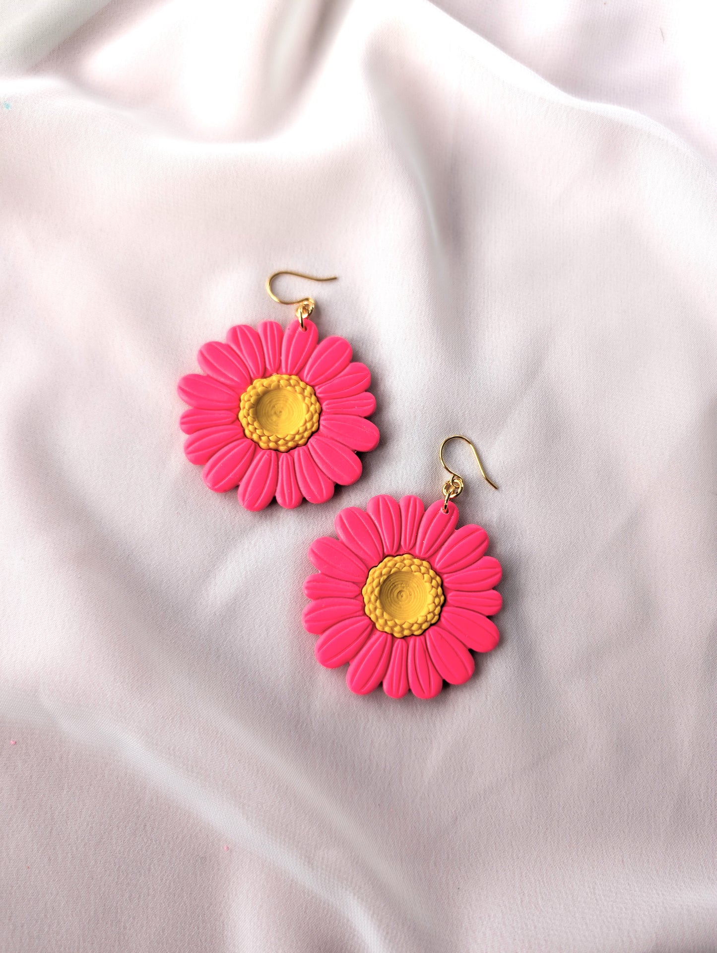 Daisy - Hot Pink