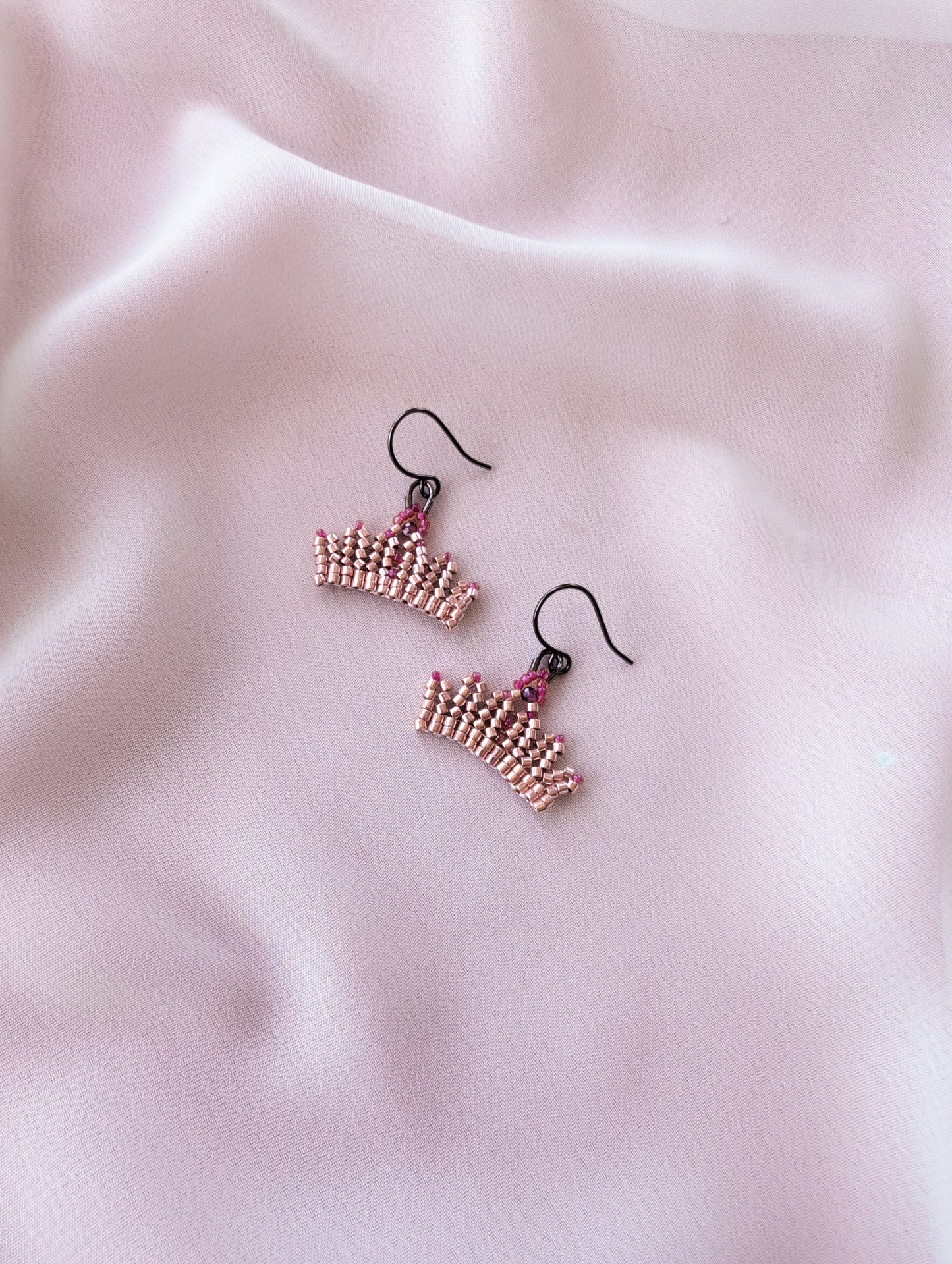 Rose Crown - Faceted Garnet