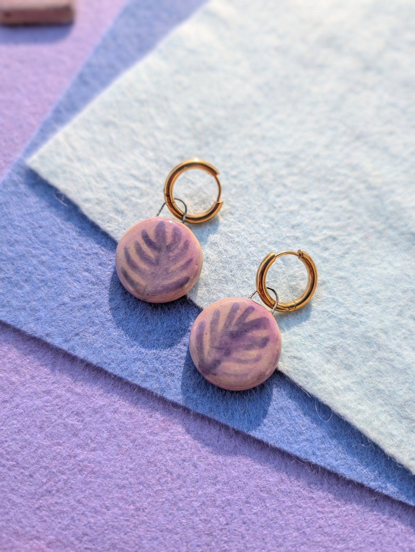 Charms - Stoneware - Lilac Palm