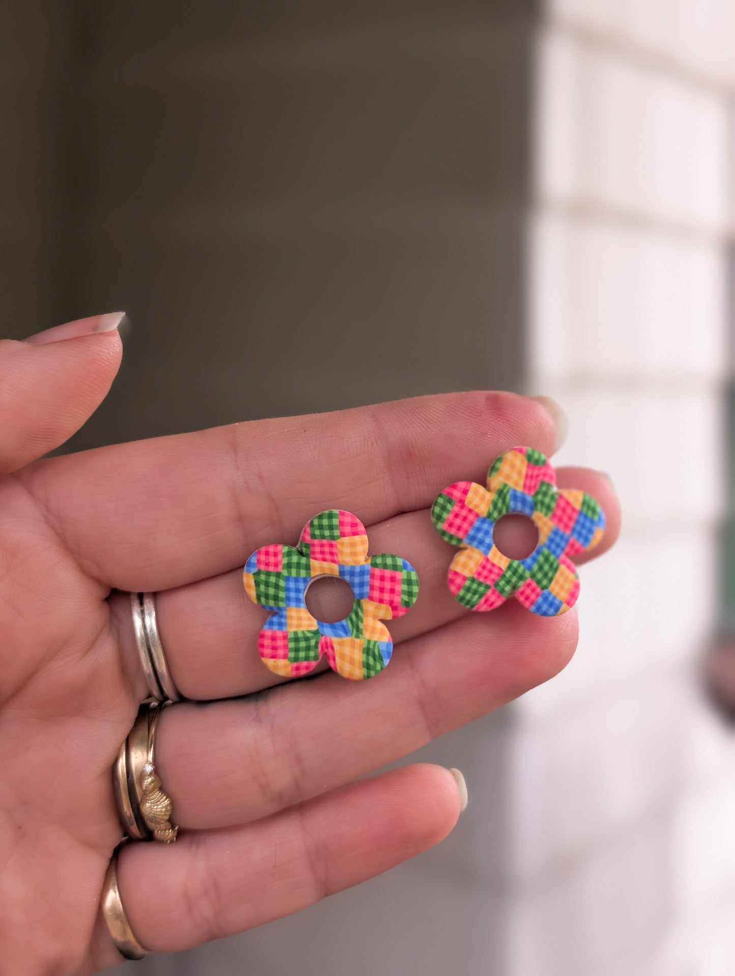 Studs - Picnic Blanket - Daisy