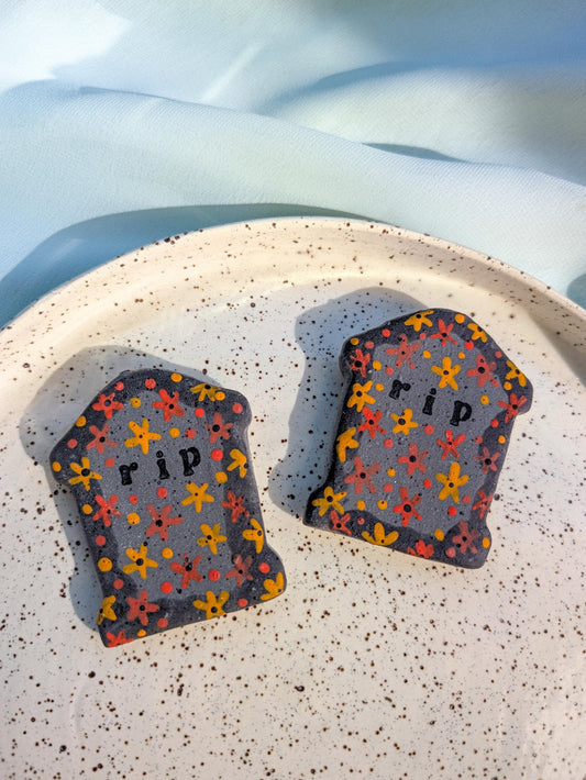 Magnet - RIP Autumn Daisies - Stoneware