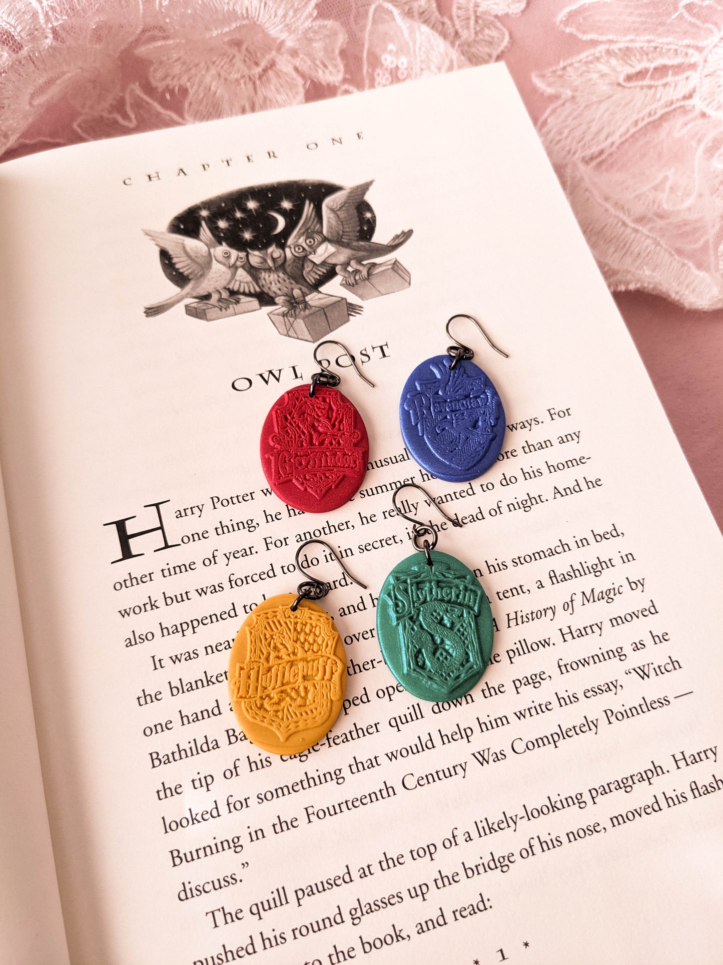 Oval Drop - Fantasy Castle - Choose your House