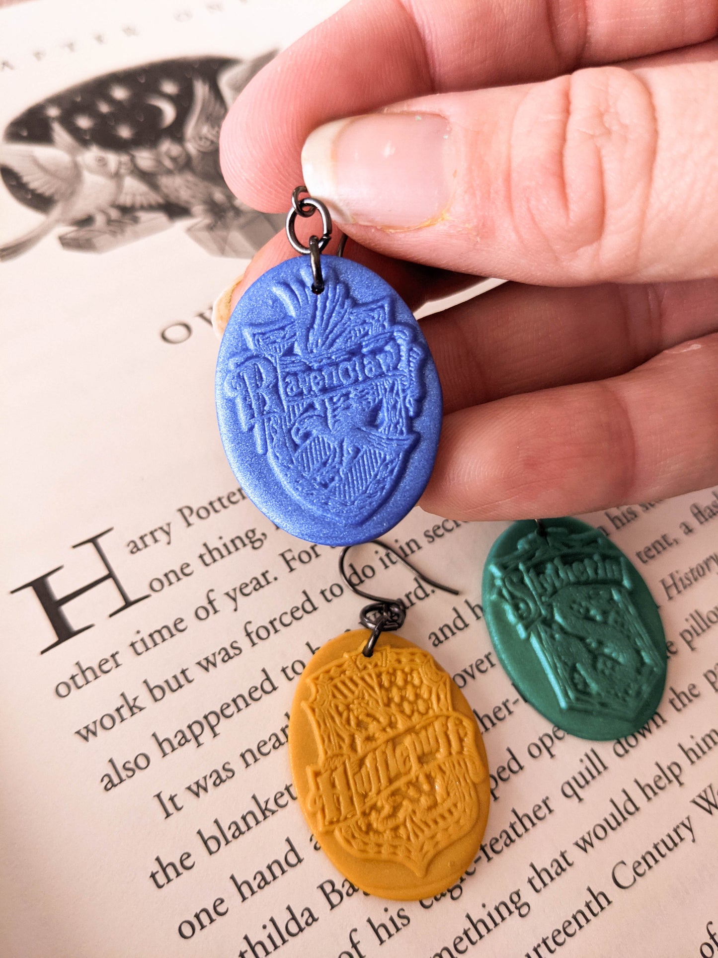 Oval Drop - Fantasy Castle - Choose your House