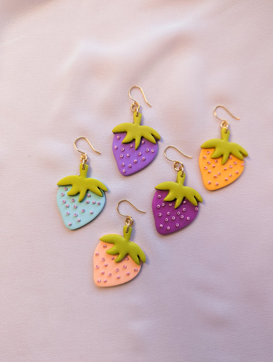 Strawberries - Pink Seeds - Choose your Clay Color
